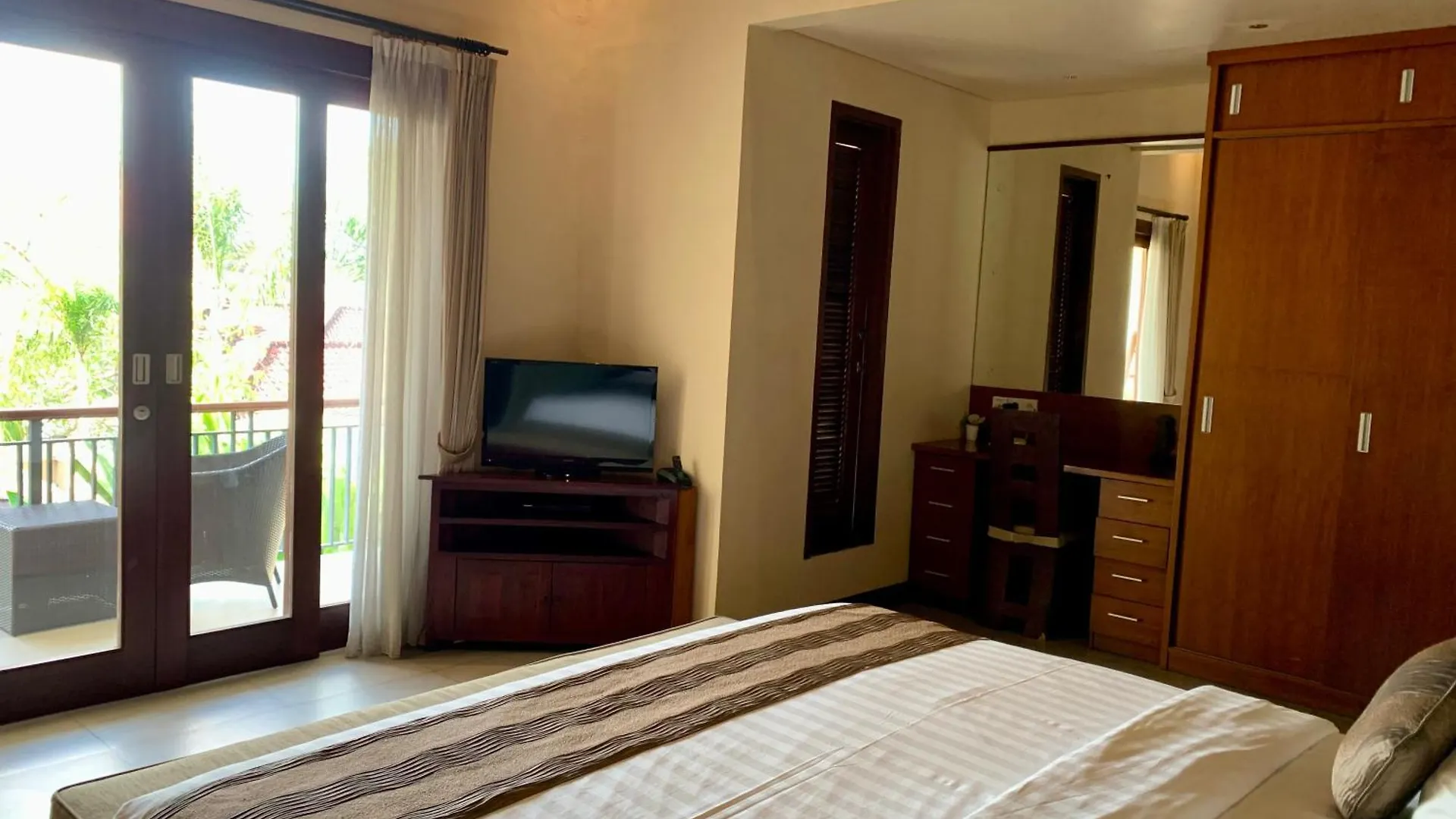 Tranquilty 3 Bedroom Villa In Seminyak By Nami Bali 0*, Семиньяк